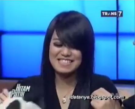 Nhan sắc thật gây bất ngờ của ma nữ nổi tiếng thế giới, chiến thắng Asias Got Talent